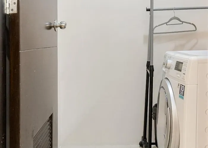 Apartment White Blooming Free Use Of New Town Airport Pick-up And Drop-off Reservation Service *